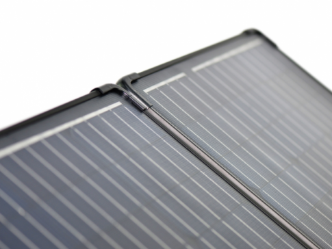 100W 12V LIGHTWEIGHT FOLDING SOLAR CHARGING KIT WITH MPPT CONTROLLER