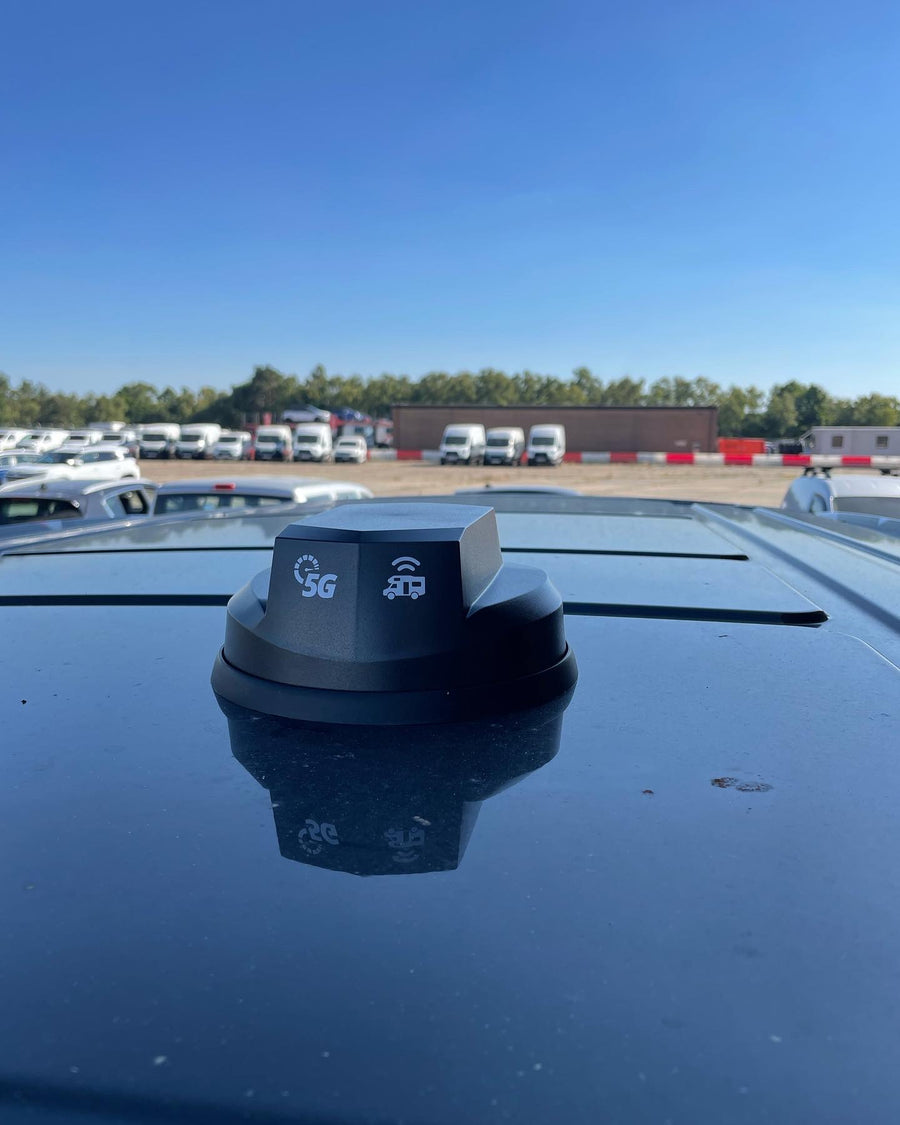 Motorhome 4G/5G Antenna Installation